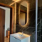 Goscinne Zbojnik 3*